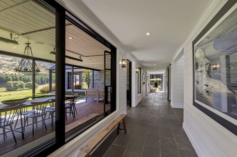 Photo of property in 11 Dalgleish Lane, Arrowtown, Queenstown, 9371