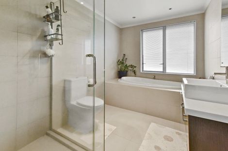 Photo of property in 1 Toscana Drive, Karaka, Papakura, 2113