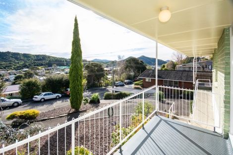 Photo of property in 101 Milton Terrace, Picton, 7220