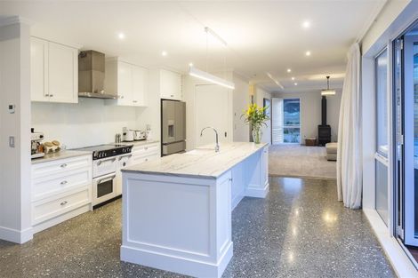 Photo of property in 17 Long Acre Drive, Cracroft, Christchurch, 8022