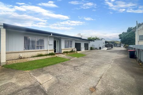 Photo of property in 2/404 Gloucester Street, Taradale, Napier, 4112