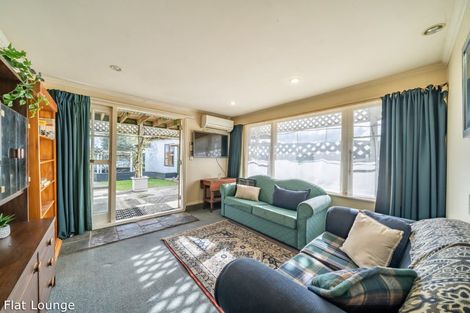 Photo of property in 31 Aniseed Grove, Timberlea, Upper Hutt, 5018