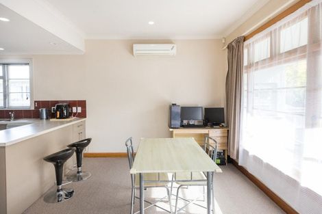 Photo of property in 29 Karina Terrace, Roslyn, Palmerston North, 4414