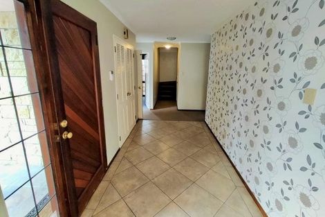Photo of property in 100 Russell Street, Palmerston North, 4414