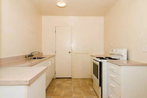 Photo of property in 10a Elizabeth Drive, West Harbour, Auckland, 0618