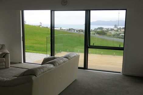 Photo of property in 16 Vidar Way, Coopers Beach, 0420