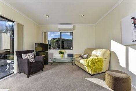 Photo of property in 5 Starlight Cove, Hobsonville, Auckland, 0618