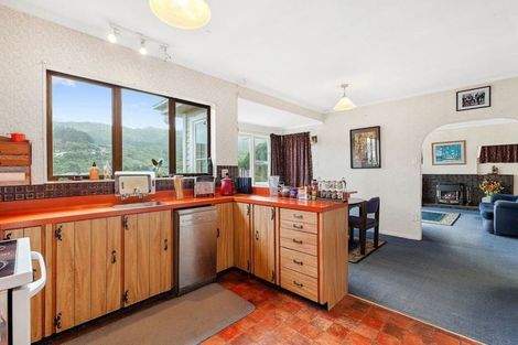 Photo of property in 17 Handyside Street, Tawa, Wellington, 5028