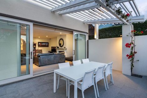 Photo of property in 19 Muritai Road, Milford, Auckland, 0620