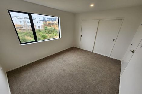 Photo of property in 33b Crestview Rise, Papakura, 2110
