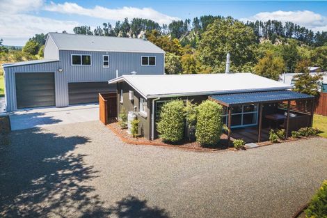 Photo of property in 19 Te Herekiekie Street, Turangi, 3334