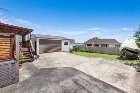 Photo of property in 7 Greenstone Place, Clover Park, Auckland, 2019