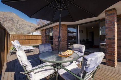 Photo of property in 74 Howards Drive, Lake Hayes, Queenstown, 9304