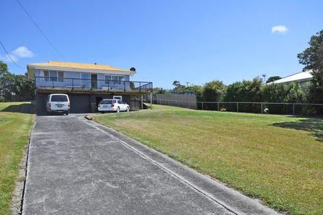 Photo of property in 44 Hauraki Road, Leigh, Warkworth, 0985