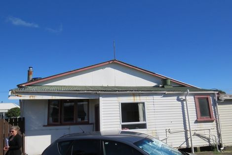 Photo of property in 33 Romilly Street, Westport, 7825