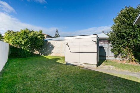 Photo of property in 16 Guildford Street, Tamatea, Napier, 4112
