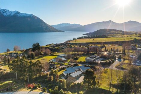 Photo of property in 3 Bayonet Peak Place, Drift Bay, Queenstown, 9371