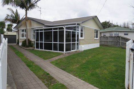 Photo of property in 51 Cecil Street, St Andrews, Hamilton, 3200