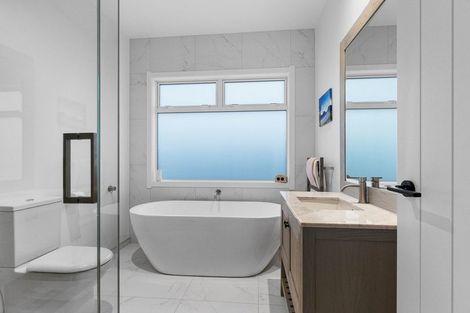 Photo of property in 6 Mollisia Lane, Papamoa Beach, Papamoa, 3118