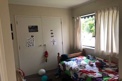 Photo of property in 50c Mirrabooka Avenue, Botany Downs, Auckland, 2010