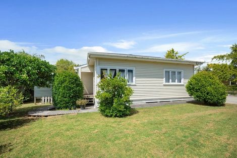 Photo of property in 140 Awaroa Road, Helensville, 0800