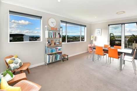 Photo of property in 56 Grovenor Drive, Orewa, 0931