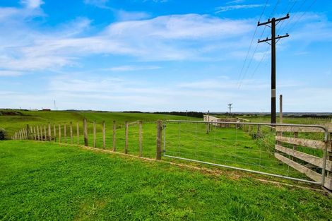 Photo of property in 902 Ararata Road, Ararata, Hawera, 4674