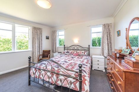 Photo of property in 4 Bristow Street, Saint Johns Hill, Whanganui, 4501