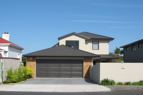 Photo of property in 6 Cutfield Road, New Plymouth, 4310
