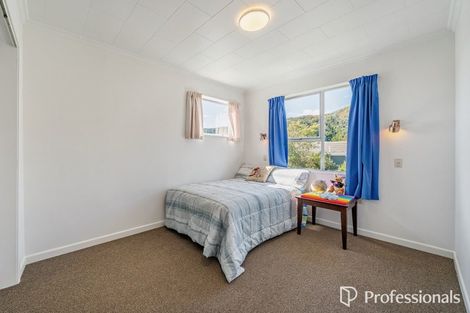 Photo of property in 3a Saint Ronans Avenue, Waterloo, Lower Hutt, 5011