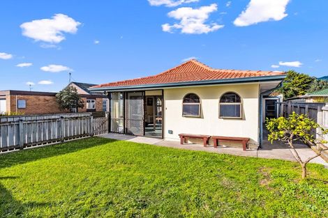 Photo of property in 118 Hillcrest Road, Raumati Beach, Paraparaumu, 5032