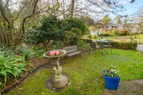 Photo of property in 35 Wanganui Road, Marton, 4710