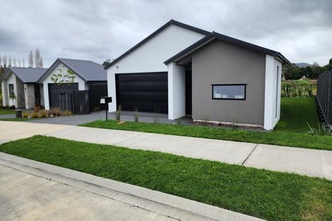 Photo of property in 117 Glenbervie Drive, Glenbervie, 0173