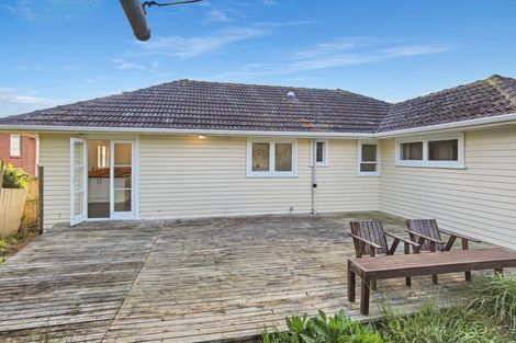 Photo of property in 3 Waitaki Street, Henderson, Auckland, 0612