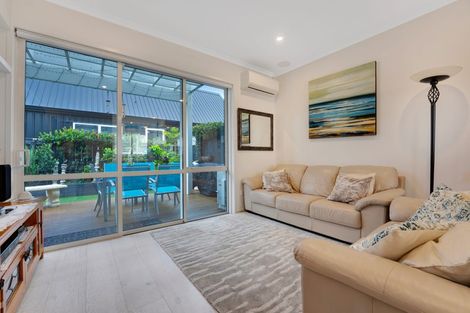 Photo of property in 9 Poaka Road, Hobsonville, Auckland, 0616