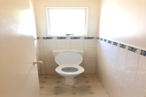 Photo of property in 93 Sturges Road, Henderson, Auckland, 0612