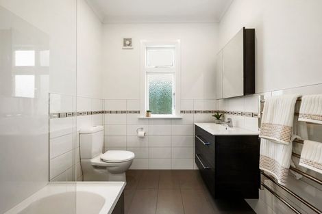 Photo of property in 6 Bentinck Avenue, Strathmore Park, Wellington, 6022