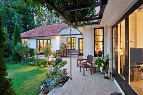 Photo of property in 19 Glandovey Road, Fendalton, Christchurch, 8052