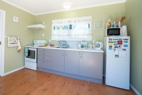 Photo of property in 10 Arthur Street, Waikawa Beach, Manakau, 5573