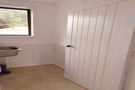 Photo of property in 8 Caen Road, Panmure, Auckland, 1072