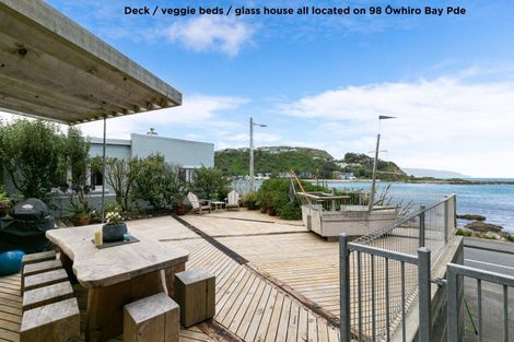 Photo of property in 100 Owhiro Bay Parade, Owhiro Bay, Wellington, 6023