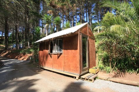 Photo of property in 72 Maungatawhiri Road, Raglan, 3295