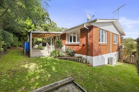 Photo of property in 1a Ward Place, Marfell, New Plymouth, 4310