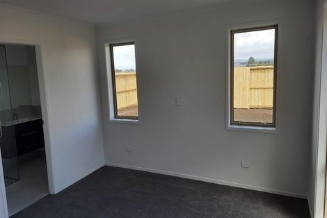 Photo of property in 91 Kaurinui Crescent, One Tree Point, 0118
