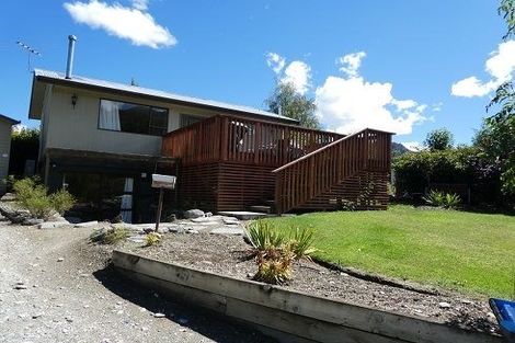 Photo of property in 6 Mckibbin Place, Arrowtown, 9302