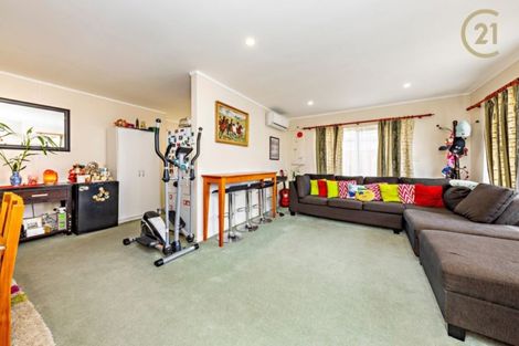 Photo of property in 14 Margarita Rise, Pukekohe, 2120