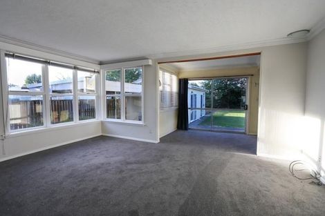 Photo of property in 28 Hillary Crescent, Upper Riccarton, Christchurch, 8041