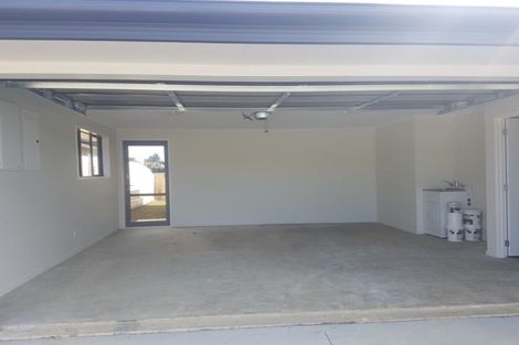 Photo of property in 8 Rainsford Road, Pukekohe, 2120