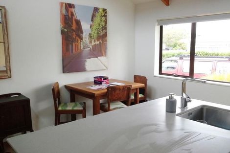 Photo of property in 259 Huatoki Street, Upper Vogeltown, New Plymouth, 4310