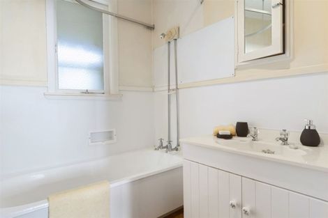 Photo of property in 42 Princess Road, Bellevue, Tauranga, 3110